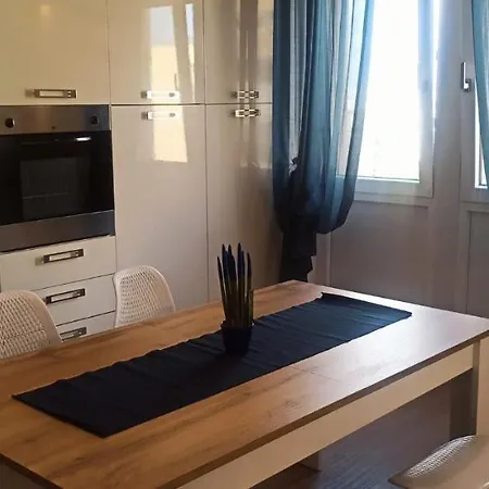 In Centro * Λέτσε